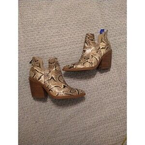 Vince Camuto  Leather 6.5 Snakeskin 3" Heeled Boots
